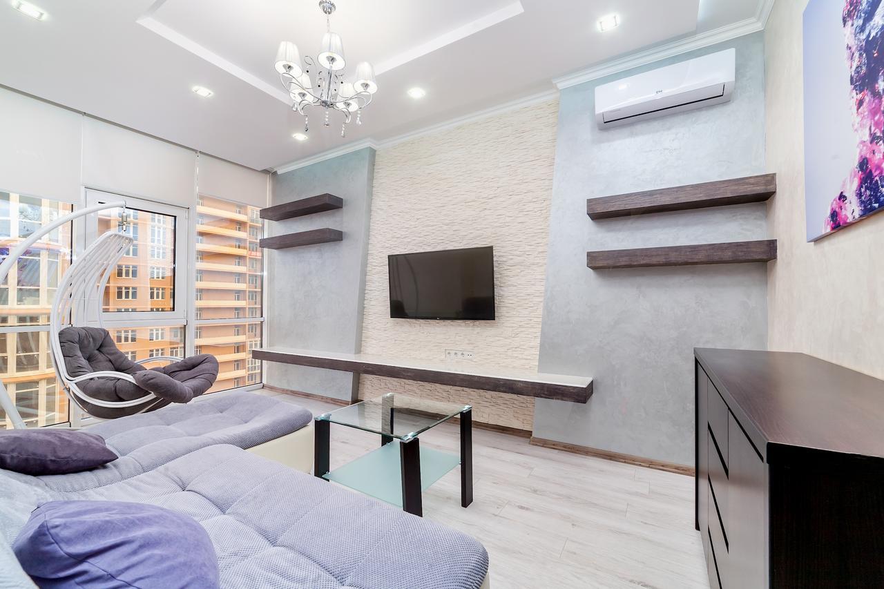 Apartment On Haharinske Plateau 5B Odessa Exterior photo